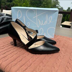 LifeStride Suki Black Vinci Heels – Size 10W Sleek and versatile black heels wit